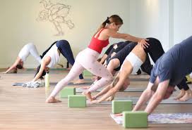 Build the sequence in a way that lets your student intuitively move from one position to the next. 5 Ways To Teach A Good Vinyasa Yoga Sequence Your Buddhi Online Yoga Classes For All Levels