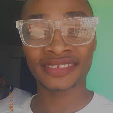 Interesting Interview from Kugane Maruyama of last year at Kono Light Novel  ga Sugoi! 2017. Interviewer: Assuming Overlord ended, what would you like  to write about next? Maruyama: ...a love comedy. A