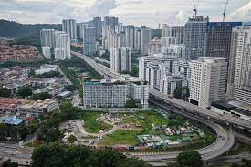 Towering impressively in the skylines of kuala lumpur, royalle condominium is the new landmark of mont kiara north. Mont Kiara The Ultimate Neighbourhood And Area Guide Iproperty Com My