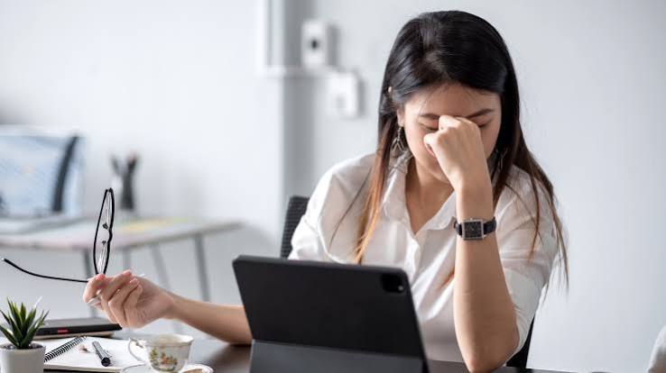 How to Manage Stress: Tips to Reduce & Relieve It