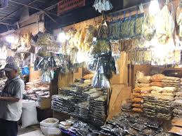 Ikan bilis atau ikan bilih ini biasa diolah dengan cara dikeringkan dan diasinkan. Trip Ke Kota Kinabalu Pasar Filipina Todak Waterfront Hard Rock Kk Part 7 Athirahassin