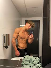 Lets talk BOYS 💋👨‍❤️‍💋‍👨👨‍❤️‍💋‍👨 - Page 3 - General - BreatheHeavy  | Exhale