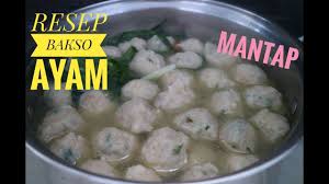 Hal ini dikarenakan warung tersebut menyediakan menu yang spesial. Resep Bakso Ayam Cara Membuat Bakso Ayam Enak Kenyal Gurih Youtube