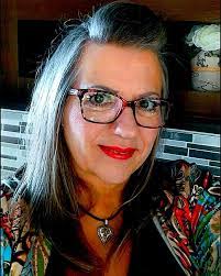 Megan Mays's Instagram, Twitter & Facebook