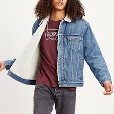 1 références neuves et profitez dès à présent de notre 4e démarque des soldes blouson jean levis femme avec des promotions et. Blouson En Jean Fourre Levi S Homme Sherpa Trucker