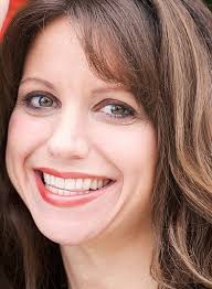 Kelly Whiddon's Instagram, Twitter & Facebook