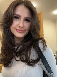 Caity Connolly (@barefootblonde.pmq) • Instagram photos and videos