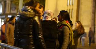 Her finner du forslag til fjordturer, sightseeing, museum, aktiviteter og attraksjoner i bergen. Seks Rumenske Kvinner Siktet For Tyveri Fra Menn I Bergen Document