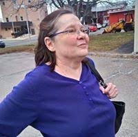 Andrea Hutton's Instagram, Twitter & Facebook