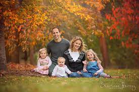 Beautiful Autumn Family Photo Autumn Family Photos Fall Family Photos Family Photoshoot