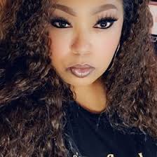 Lashanda Amos's Instagram, Twitter & Facebook