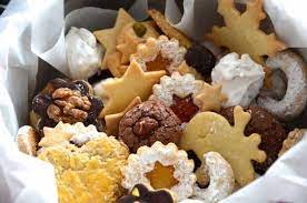 The filling should be tart and we would usually go for a tart raspberry or red currant jam or jelly. Traditional Austrian Christmas Cookies Delicious Christmas Cookies Christmas Biscuits Traditional Christmas Cookie Recipe