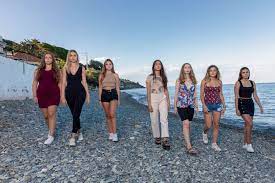 Agé de 57 ans, le chef des urnces de l'hôpital pompidou à paris, a acquis une suree renowned renowned à la faveur de ses. Corse Les Filles Brisent Le Silence