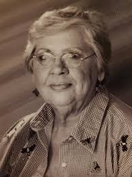 Ellen Hare's Instagram, Twitter & Facebook