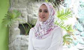 Netizen terkejut fathia latiff muat naik foto buka tudung, alami depresi? Kalau Betul Dah Berubah Kenapa Post Gambar Freehair Netizen Dakwa Fathia Latiff Mahu Buka Tudung