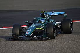 F1: Apesar de início difícil, Aston Martin vê "potencial" no carro de 2026