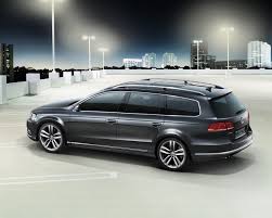 2013 Volkswagen Passat Variant Car Pictures Carmodelsworld Com Volkswagen Passat Volkswagen Car