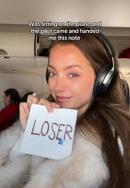 Pilot Shares Heartwarming Note with Passenger