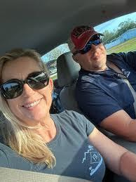 Rhonda Mixon's Instagram, Twitter & Facebook