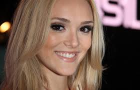 Resultado de imagem para fotos da Isabelle Drummond