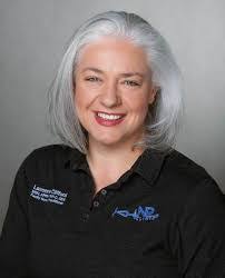 Lavonne Clifford's Instagram, Twitter & Facebook