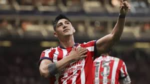Liga MX: ¡Alan Pulido rompe el silencio! Revela duros castigos en Chivas