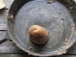 How To Clean A Cast Iron Skillet With A Potato Cleaning Cast Iron Skillet Cleaning Cast Iron Pans Cast Iron Care