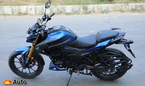 For 2000 honda introduced some modifications to the hornet and also introduced the hornet s, a faired version to the bike. 8wq V App7sexm