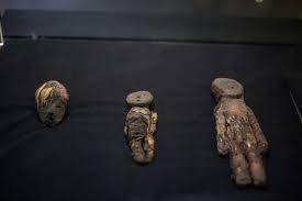 As of 2007, 59 mummies were on display, of a collection that totals 111. Rjpi6cstxodigm
