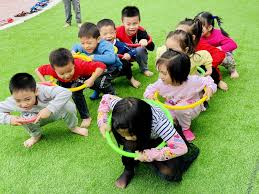 HOẠT ĐỘNG NGOÀI TRỜI CHO TRẺ