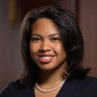 Elana Webb's Instagram, Twitter & Facebook