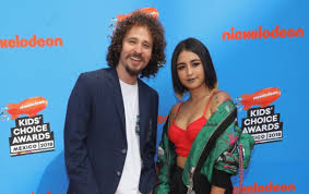 El youtuber mexicano, reconocido a nivel mundial como luisito comunica, aterrizó en colombia este jueves tras anunciar su visita al país hace unas semanas. Expareja De Luisito Comunica Sale Con Alguien Parecido A El Tendencias Los40 Colombia