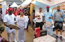 Other rich people don't flaunt their gifts, obi cubana only flaunted it because he is a socialite and seeks to use it. Slvskjcbxtsqpm