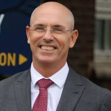 Britain's strictest headmaster' tells parents to teach kids better manners 