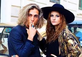 Una storia con una donna di 34 anni. Chi E Il Cantante Dei Maneskin Damiano David I Segreti Del Frontman Con L Aria Da Rocker Di X Factor Foto