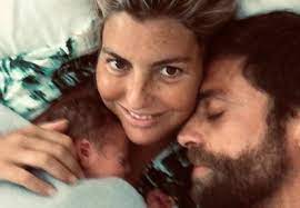 Diogo amaral tem já um filho, fruto do casamento com a atriz vera kolodzig. Jessica Athayde E Diogo Amaral Vivem Dias De Paixao A Sul Do Pais A Ferver Vidas