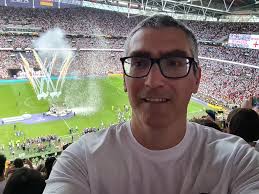 Peter Dick (@peteriaind)