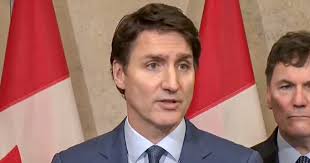 Trudeau califica de “tontos” los aranceles de Trump a Canadá y dice que la  guerra comercial golpeará a las familias de EE.UU.