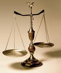 Baixe esta imagem gratuita sobre balanças direito justiça da vasta biblioteca de imagens e vídeos de domínio público do pixabay. Balanca Advocacia Pesquisa Google Estatua Da Justica Direito E Justica Deusa Themis