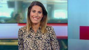 Nos journaal is een nieuwsprogramma op televisie van de nos. Malou Petter Tijdelijk Presentator Nos Journaal Over Nos