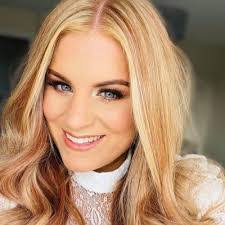 Rachel Tomkins's Instagram, Twitter & Facebook