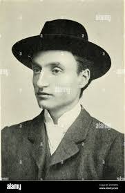 Christopher Livesey's Instagram, Twitter & Facebook