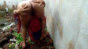 Desi Indian Bhabhi Outdoor Public Big Ass Show Compilation watch online