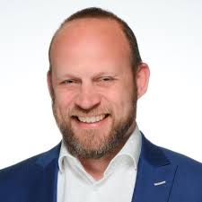 Met open blik kijkend naar de wereld van verduurzaming én toegevoegde…