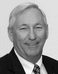 Beach officers honored for rescuing child from van