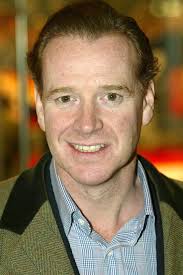 In quel periodo, il maggiore hewitt era in servizio nell'esercito britannico. Prince Harry Faces James Hewitt Jibes As Trolls Claim He Shouldn T Have Royal Title Daily Star