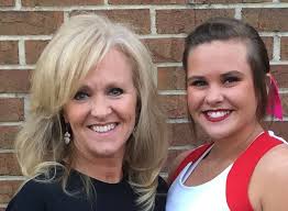 Nikki Sweatt (@NikkiSweatt)