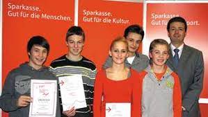 Christian stückl besuchte zwei jahre das gymnasium in ettal und lernte von 1981 bis 1984 holzbildhauer. Realschuler Hatten Nase Vorn Region Wasserburg