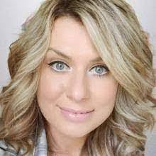 Danielle Bacus's Instagram, Twitter & Facebook