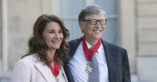 The bill & melinda gates foundation (b&mgf) is the largest transparently operated2 charitable foundation in the world, founded by bill and melinda gates in 2000 and doubled in size by warren buffett in 2006. Bill Melinda Gates Add Climate Change And Gender Equality To Foundation S Priorities